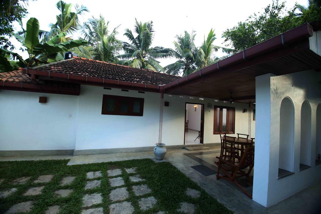 Summer Dew Villa Talpe Habitación foto