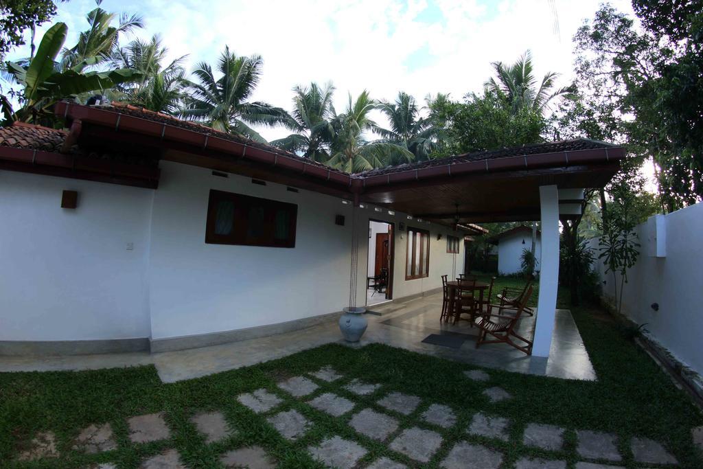 Summer Dew Villa Talpe Habitación foto