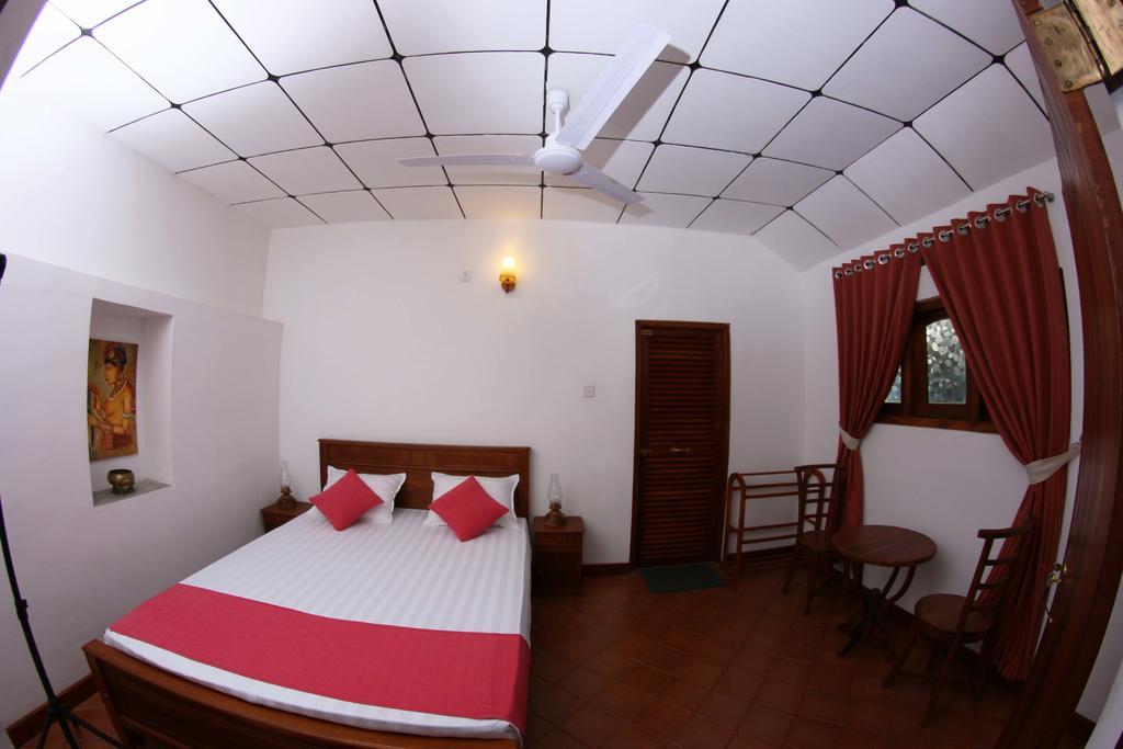 Summer Dew Villa Talpe Habitación foto